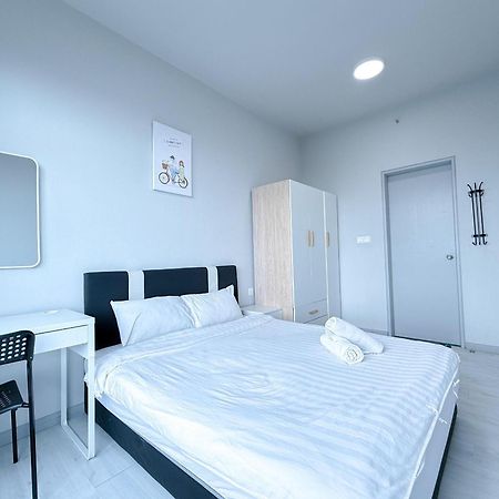 קוטה קינבלו Vv Homestay Jesselton Quay Surla Sabah Mall Kk 亚庇贵赴行馆 מראה חיצוני תמונה