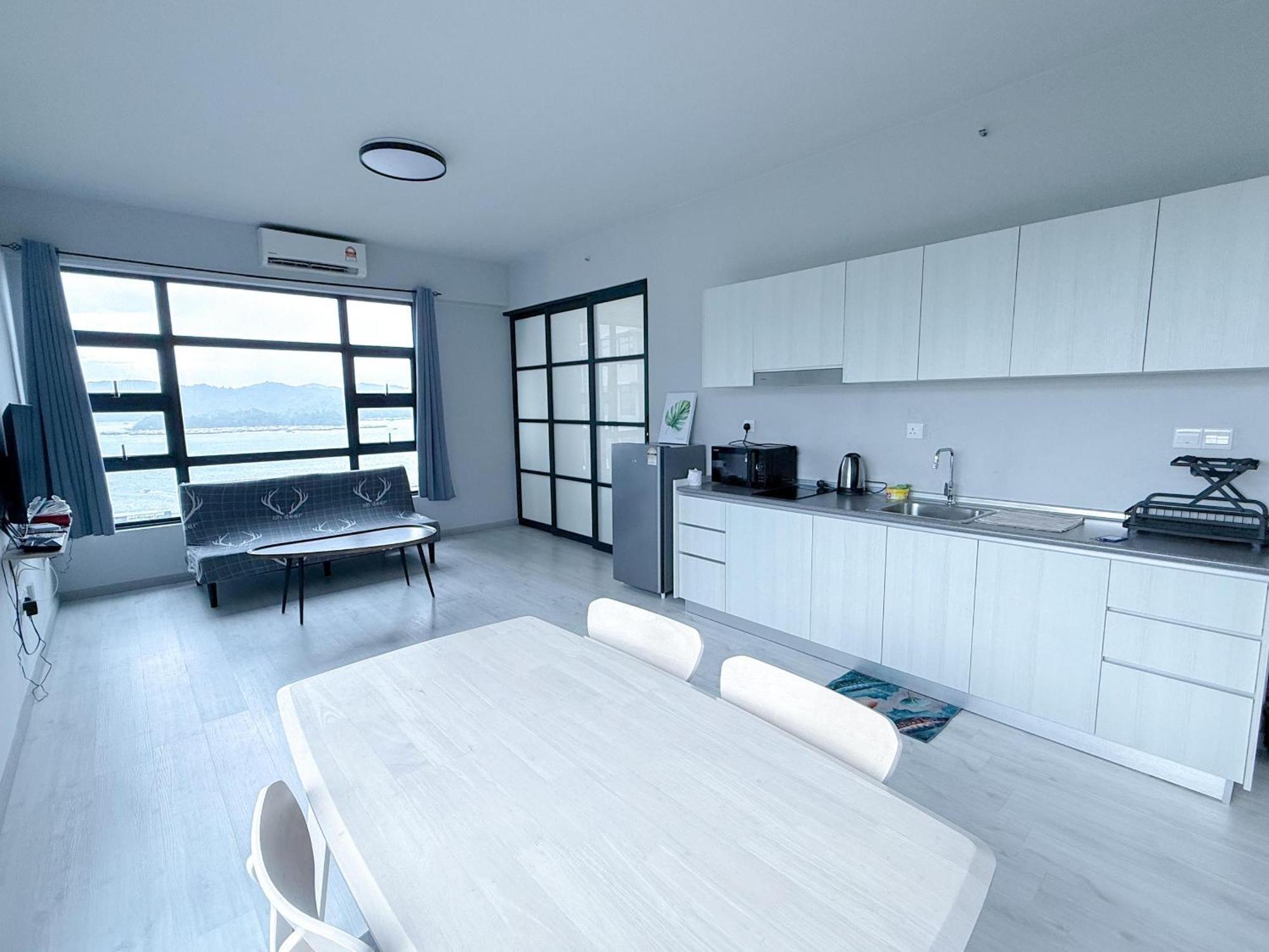 קוטה קינבלו Vv Homestay Jesselton Quay Surla Sabah Mall Kk 亚庇贵赴行馆 מראה חיצוני תמונה